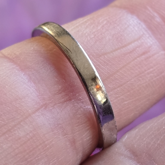 Vintage EDCO ring green gem halo silver tone cocktail retro Princess Diana - Picture 5 of 9